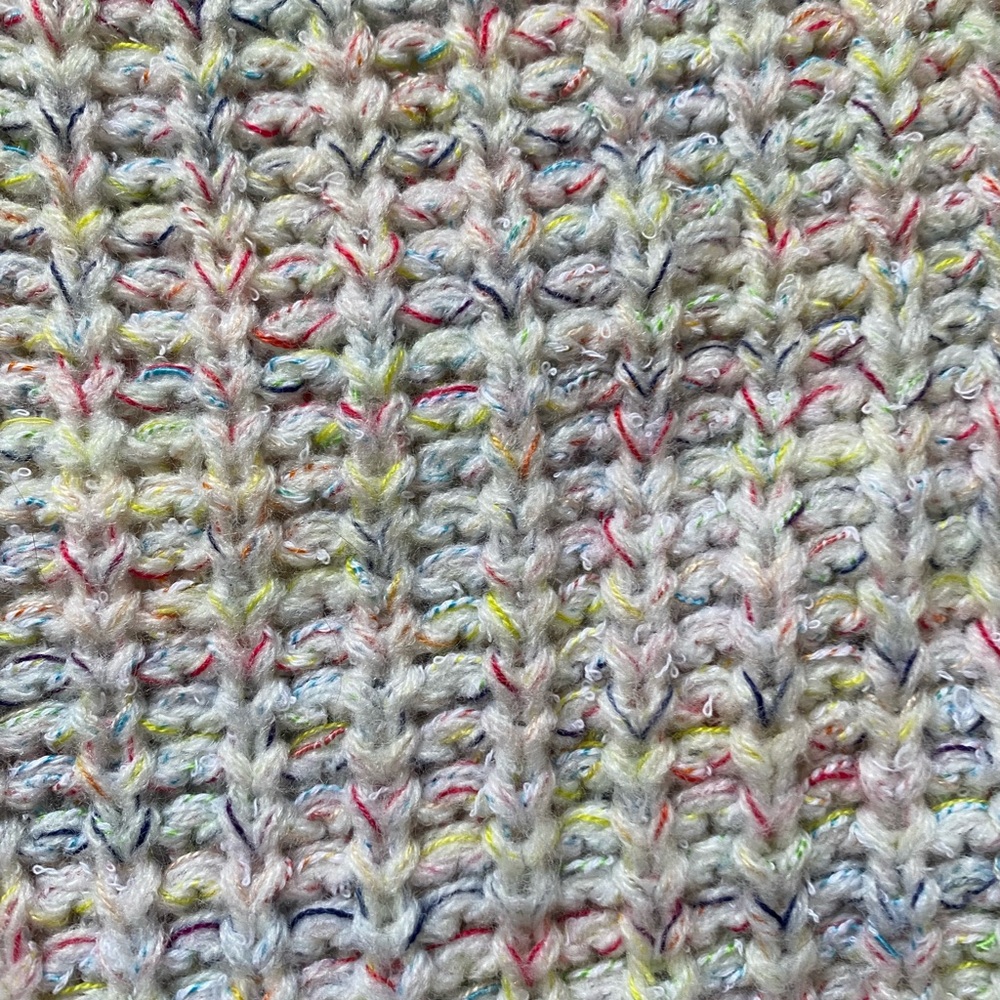 Multi Color Crop Sweater - Picture 4 of 4